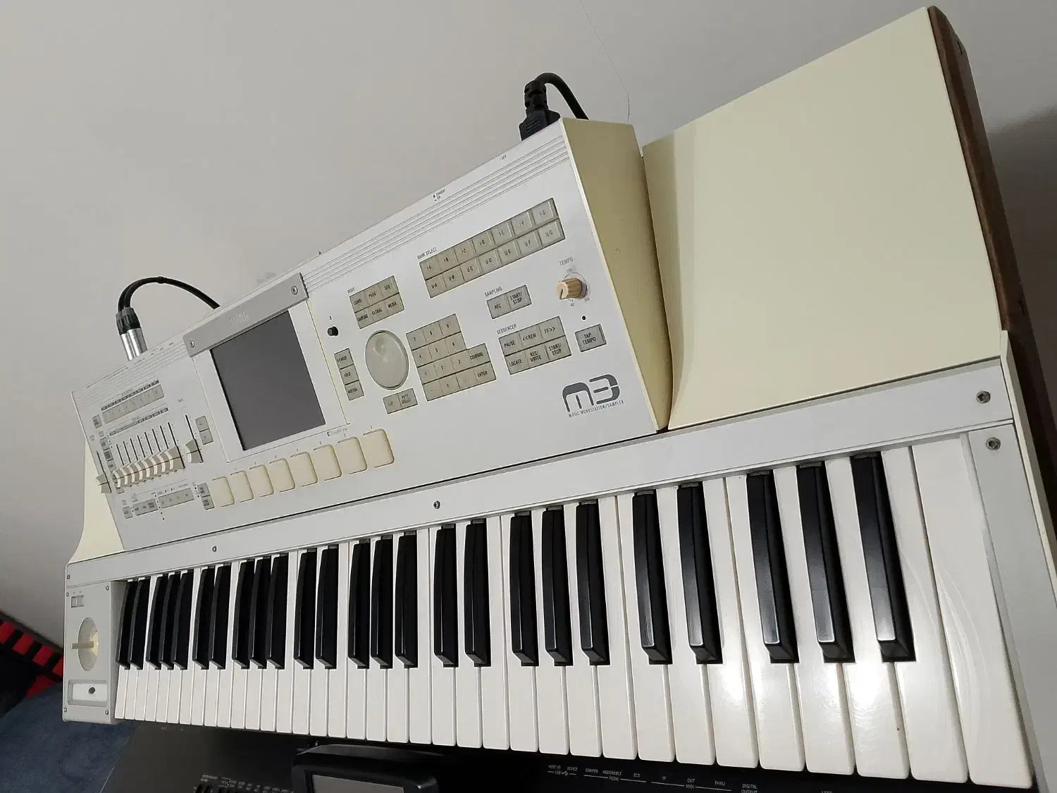 فروش ارگ m3|پیانو، کیبورد، آکاردئون|مهاباد (آذربایجان غربی), |دیوار