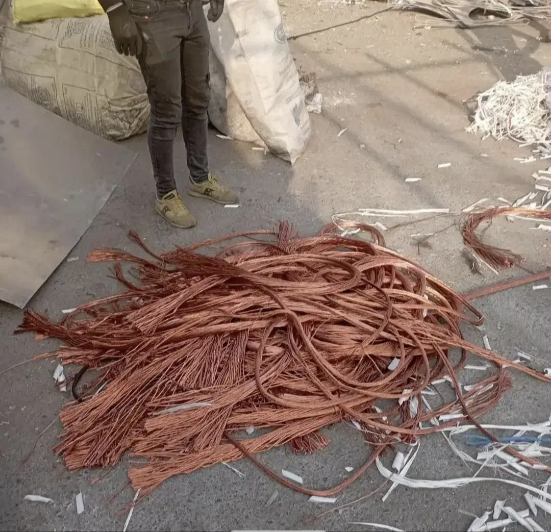 خریدضایعات مس اهن.کتاب .غیره..|عمده‌فروشی|یاسوج, |دیوار