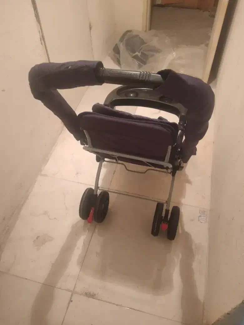 کالسکه وکریر|کالسکه و لوازم جانبی|پردیس, فاز ۳|دیوار