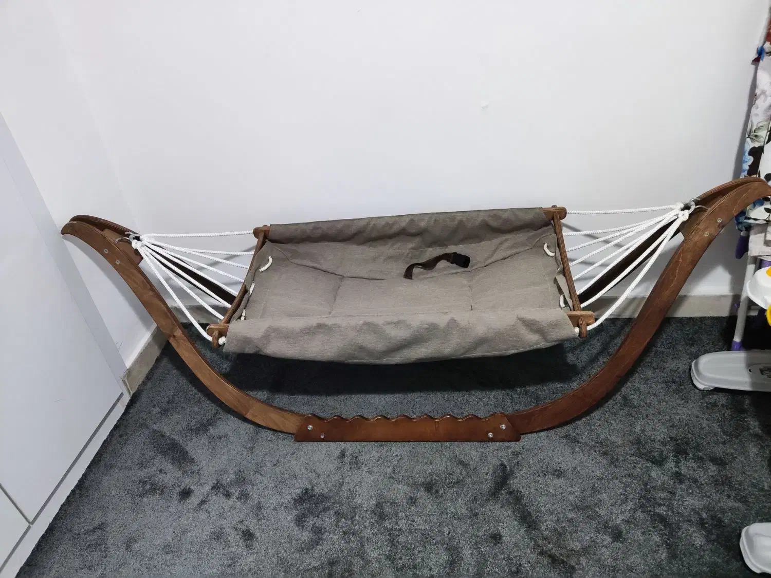 گهواره سنتی بچه|اسباب و اثاث بچه|رشت, منظریه|دیوار