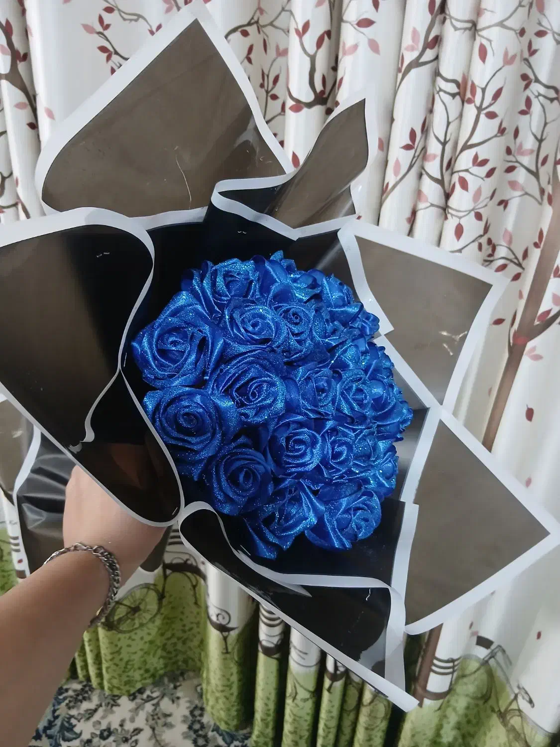 دسته گل زیبا|گل مصنوعی|نکا, |دیوار