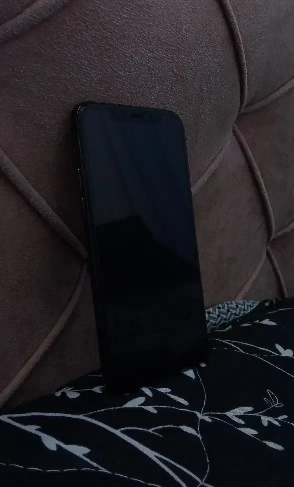 گوشی ایفون 11pro لاکاغذی درحد|موبایل|گلبهار, شهر جدید گلبهار|دیوار