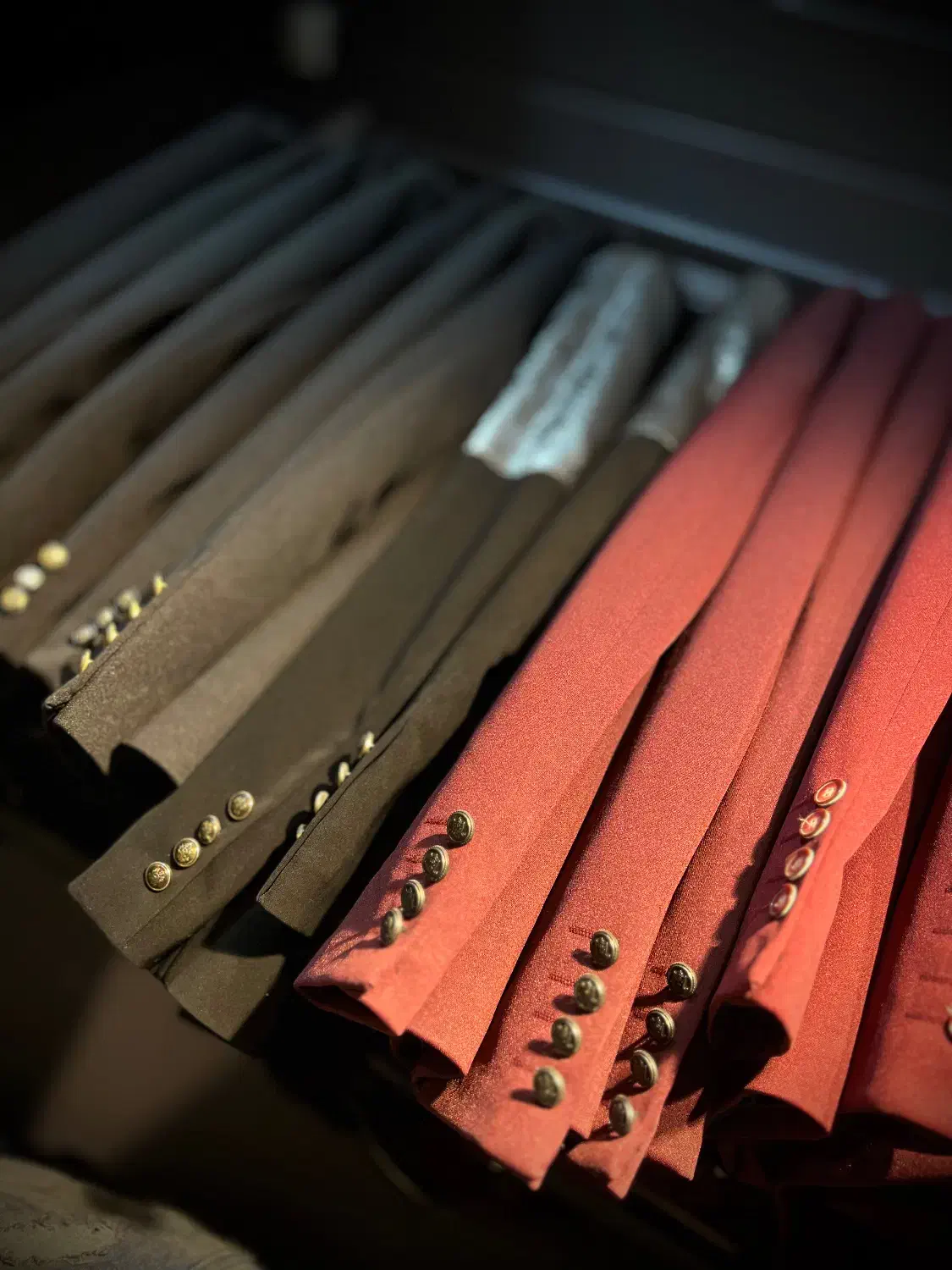 فروش تعدادی تک کت|لباس|رشت, شهریاران|دیوار