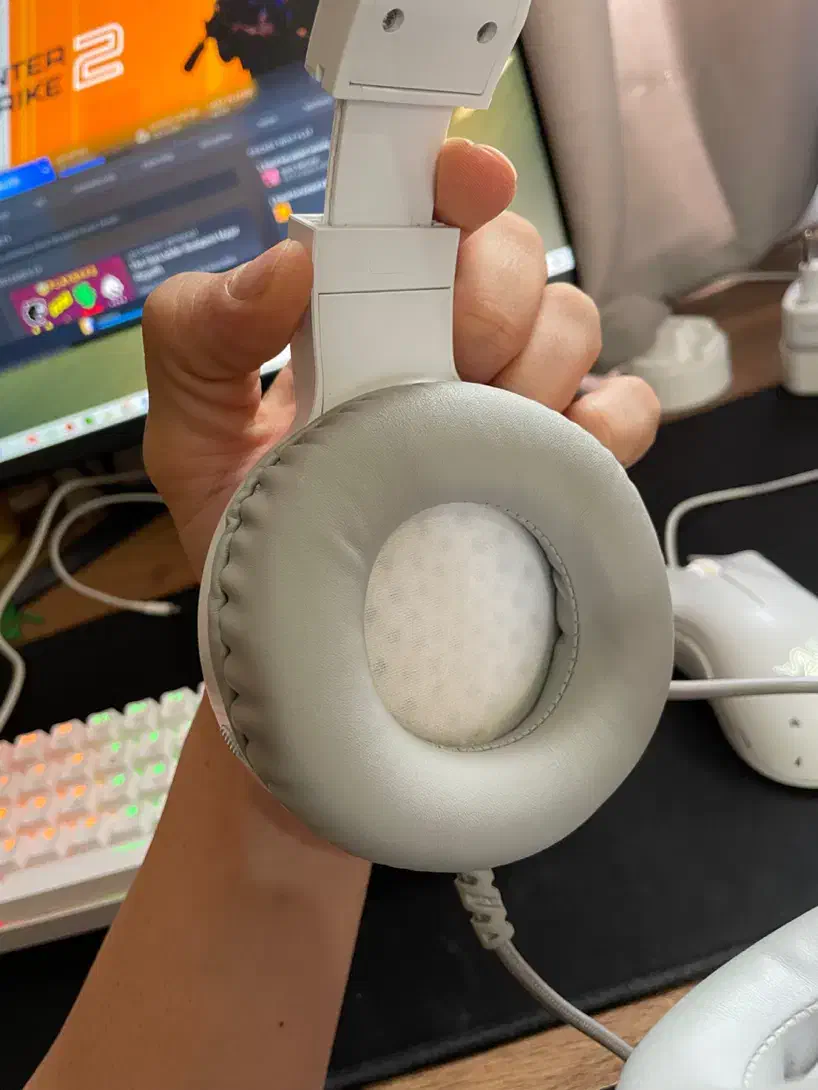 هدفون گیمینگ Redragon white سفید کاملا نو|قطعات و لوازم جانبی رایانه|کرج, کمال‌شهر|دیوار