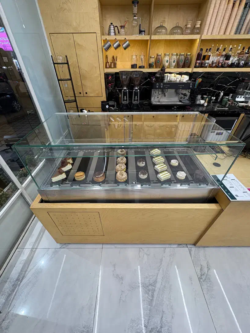 شوکیک|کافیشاپ و رستوران|رشت, کاکتوس|دیوار