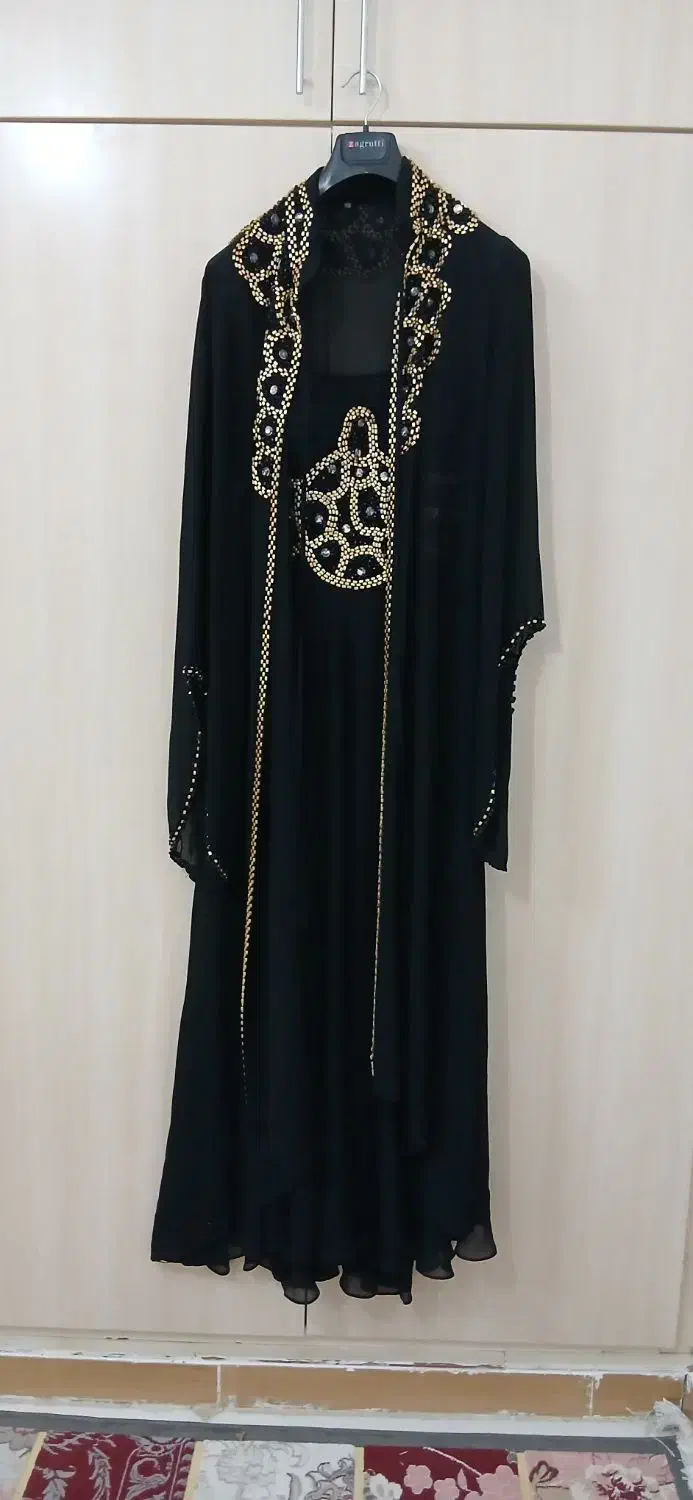 لباس مجلسی|لباس|گلبهار, شهر جدید گلبهار|دیوار