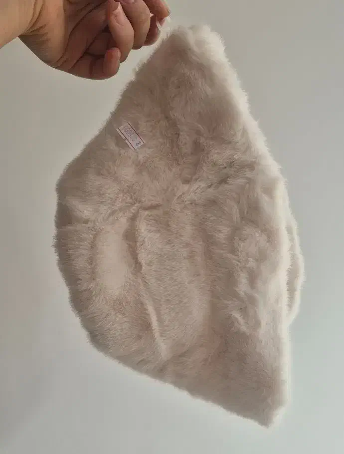 کلاه سفید|لباس|اسفراین, |دیوار