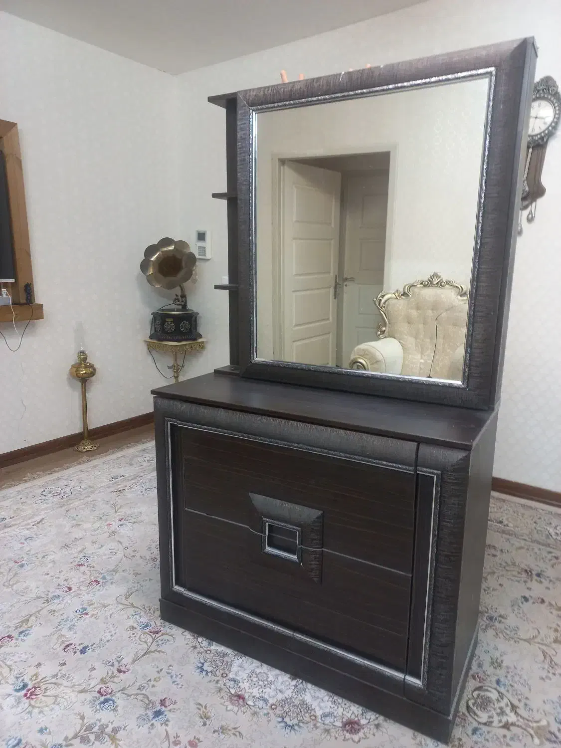 قیمت مفت مفت|بوفه، ویترین، کنسول|اراک, |دیوار