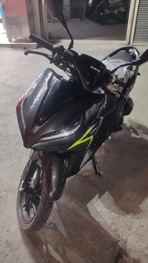 موتور کلیک 1402 کم کارکرد در حد|موتورسیکلت|اراک, |دیوار