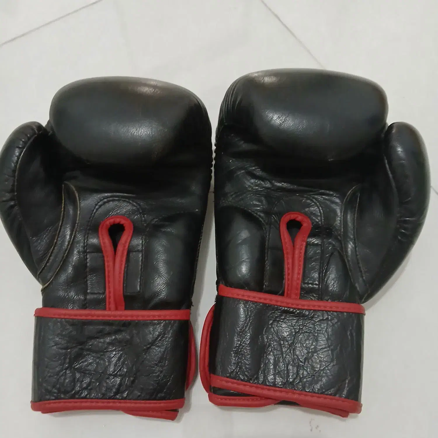 دستکش کاملا سالم وجنس خوب|تجهیزات ورزشی|شهریار, کردزار|دیوار