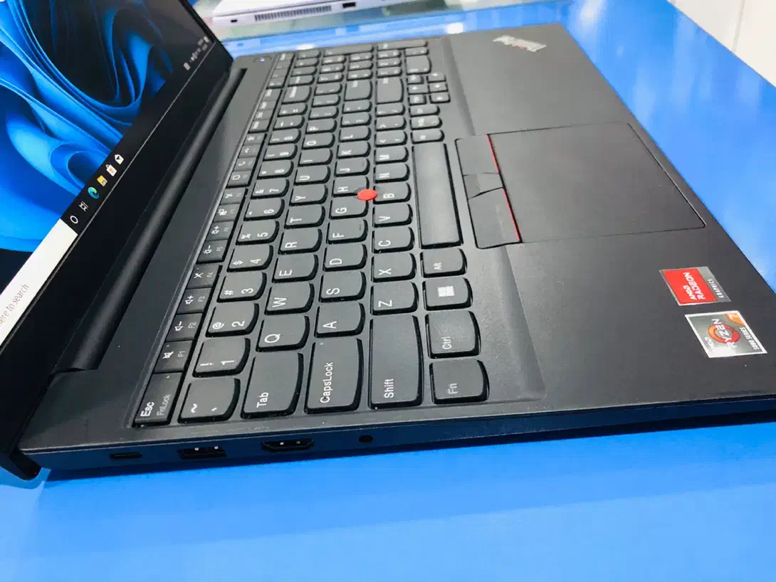 لپ تاپ لنوو 4گیگ گرافیک مجزا نسل ۱۱|رایانه همراه|میناب, |دیوار