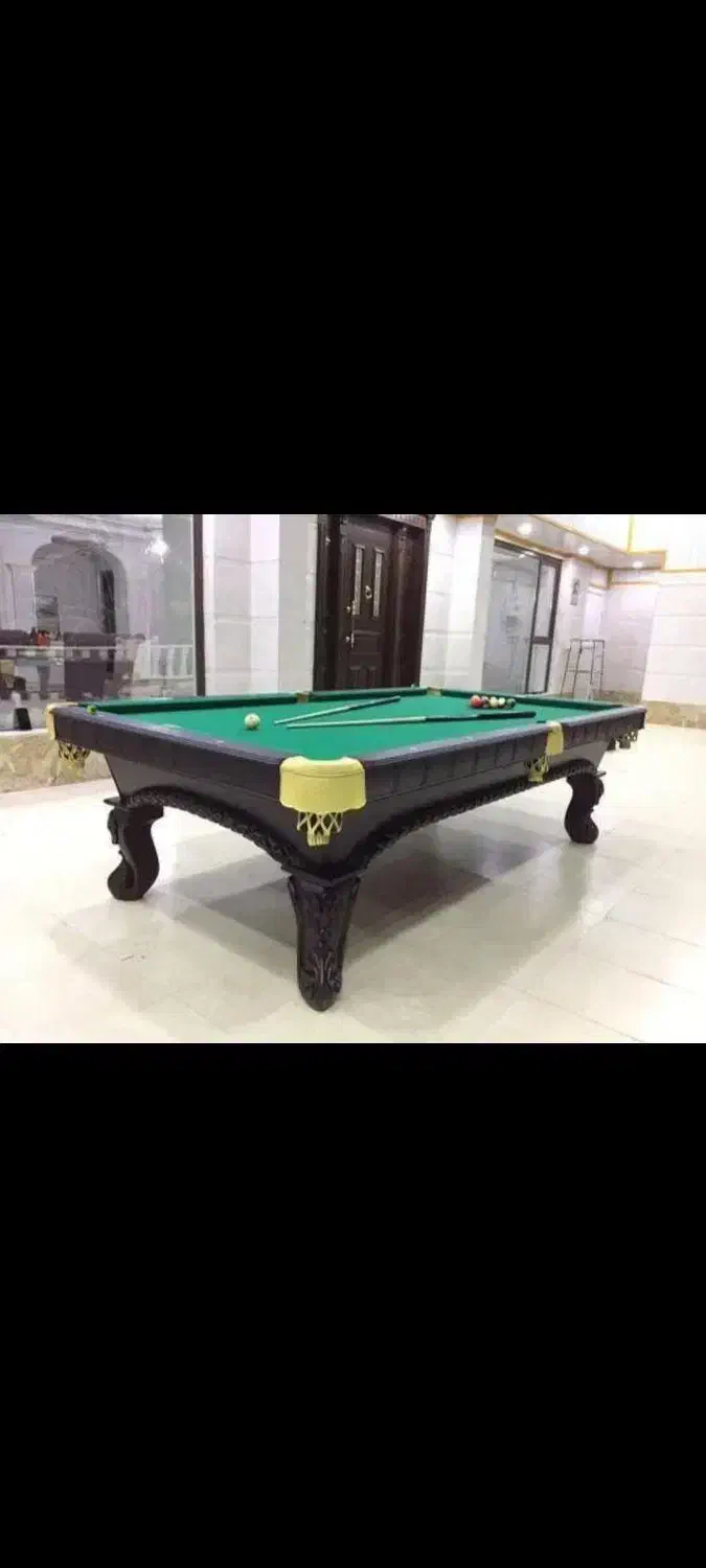 میز بیلیارد و سه عدد چوب اصلی یک بسته توپ اصلی|ورزشهای توپی|بندرعباس, |دیوار