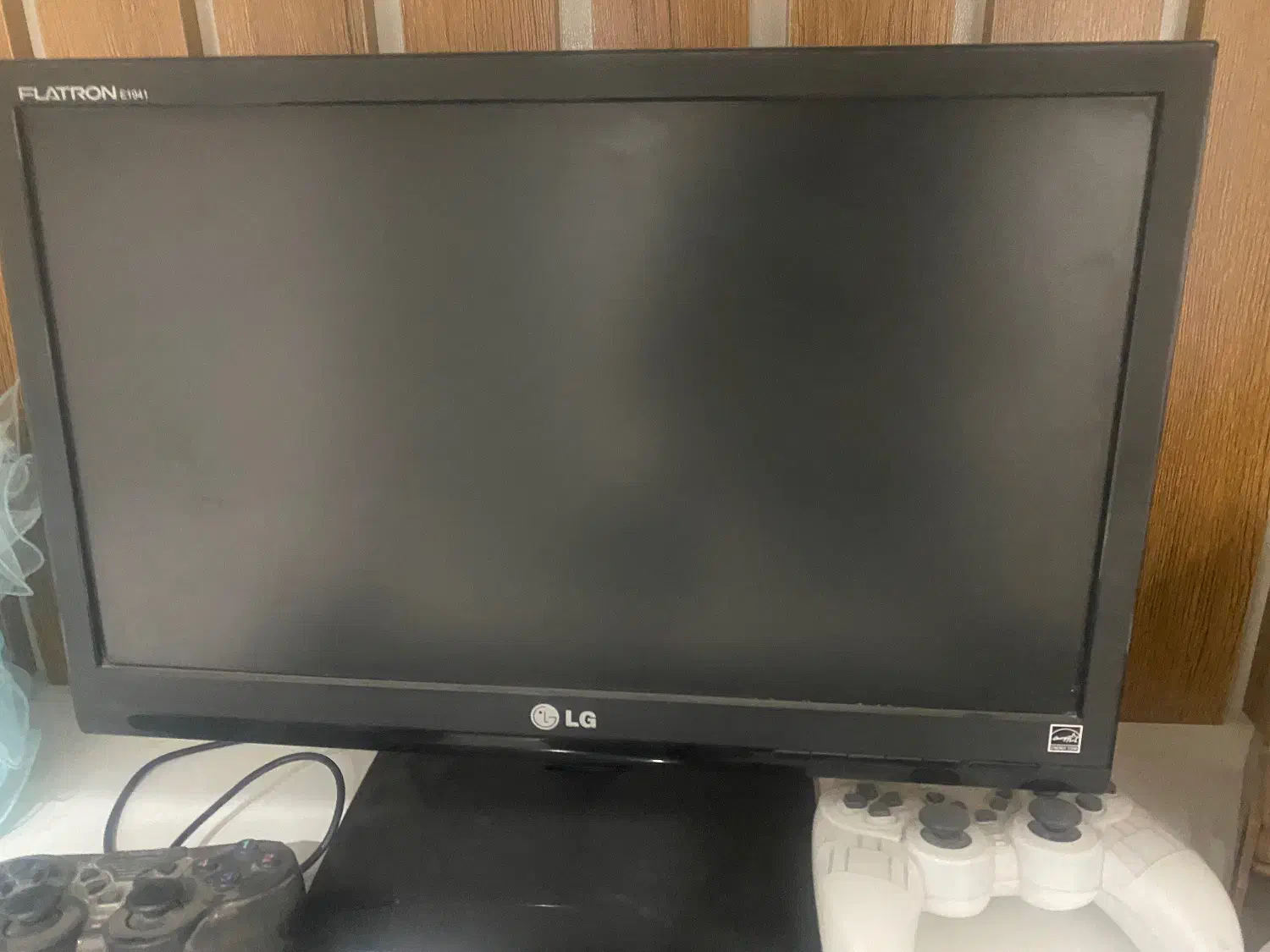 کامپیوتر با تمام لوازم|رایانه رومیزی|کاشمر, |دیوار