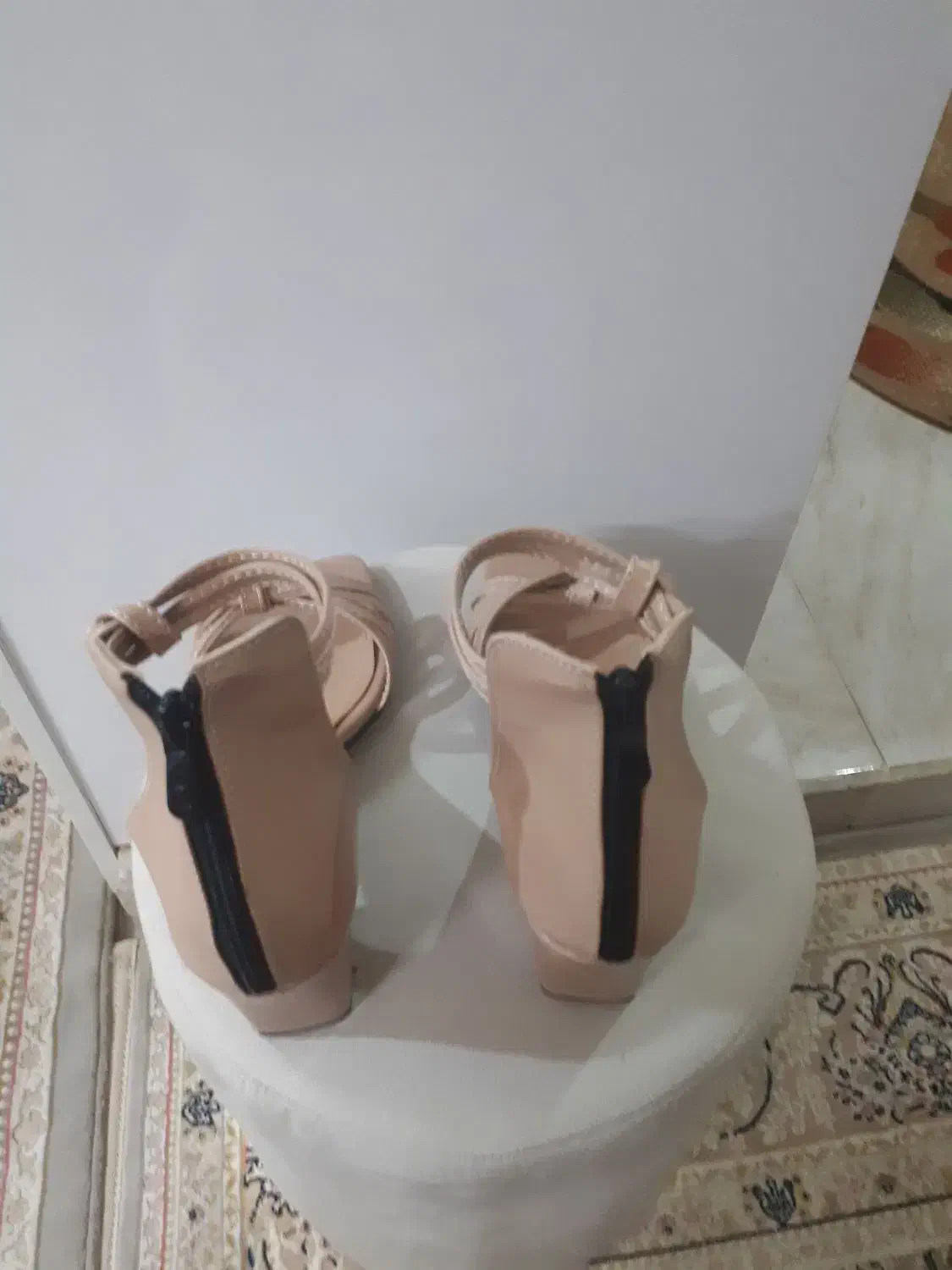 کفش|کیف، کفش، کمربند|سبزوار, کهنه آب|دیوار