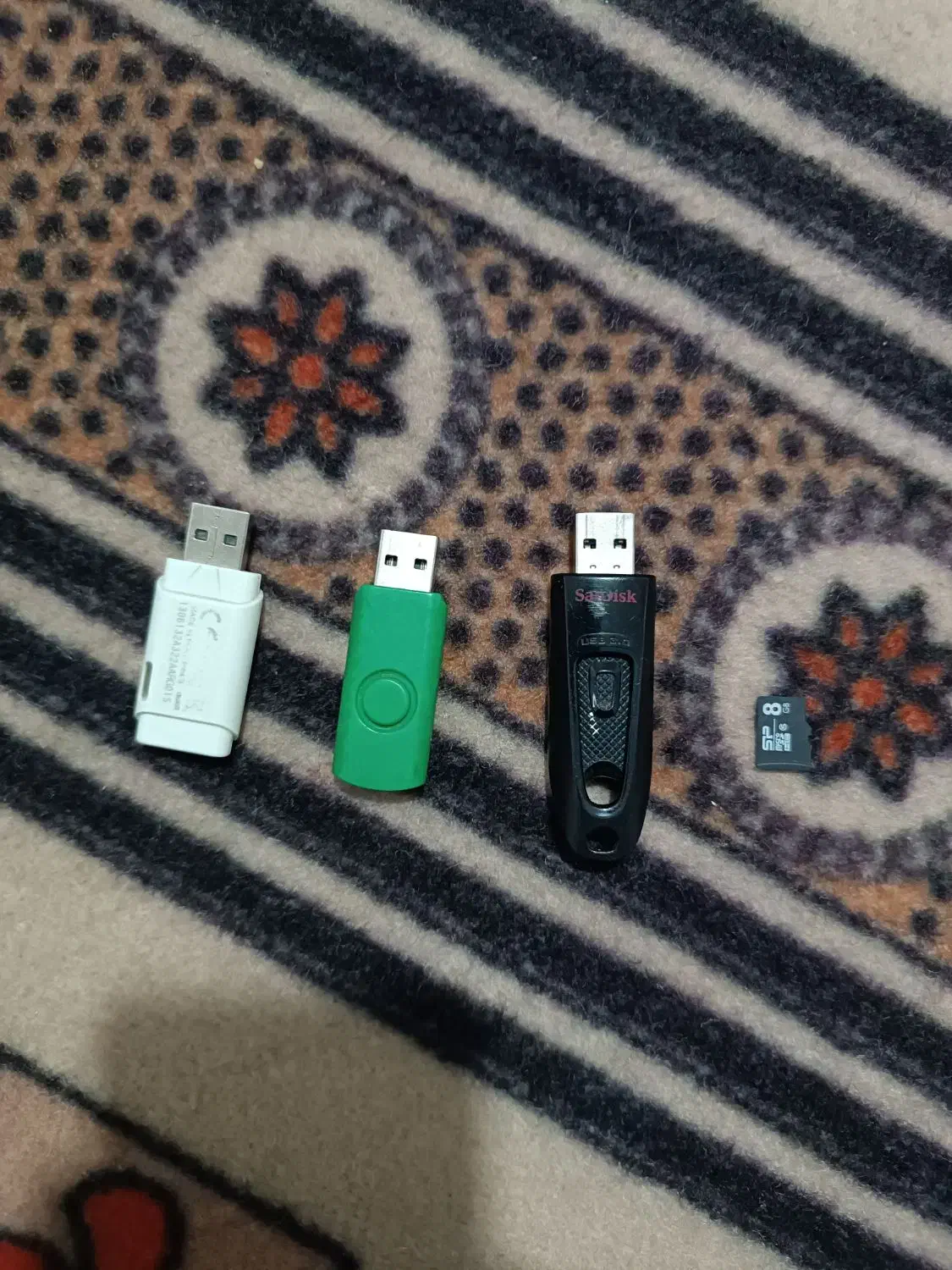 فلش|قطعات و لوازم جانبی رایانه|مشهد, شهید معقول|دیوار