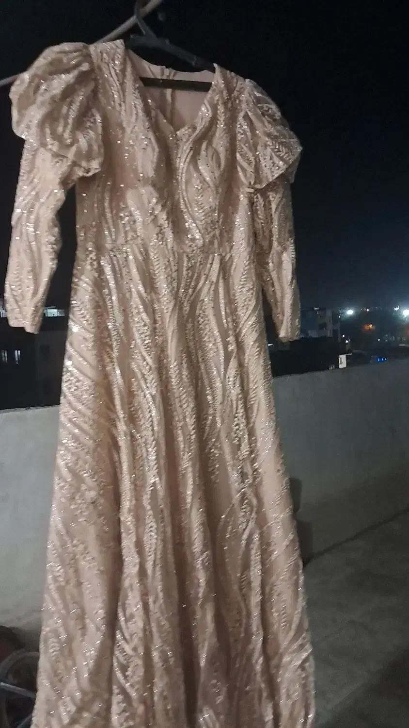 پیراهن مجلسی|لباس|باقرشهر, |دیوار