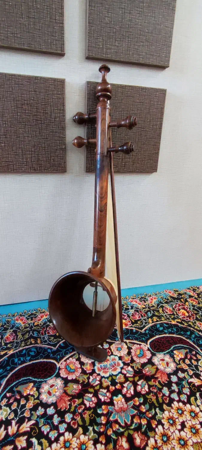 کمانچه فروشی|سازهای سنتی|دورود, |دیوار