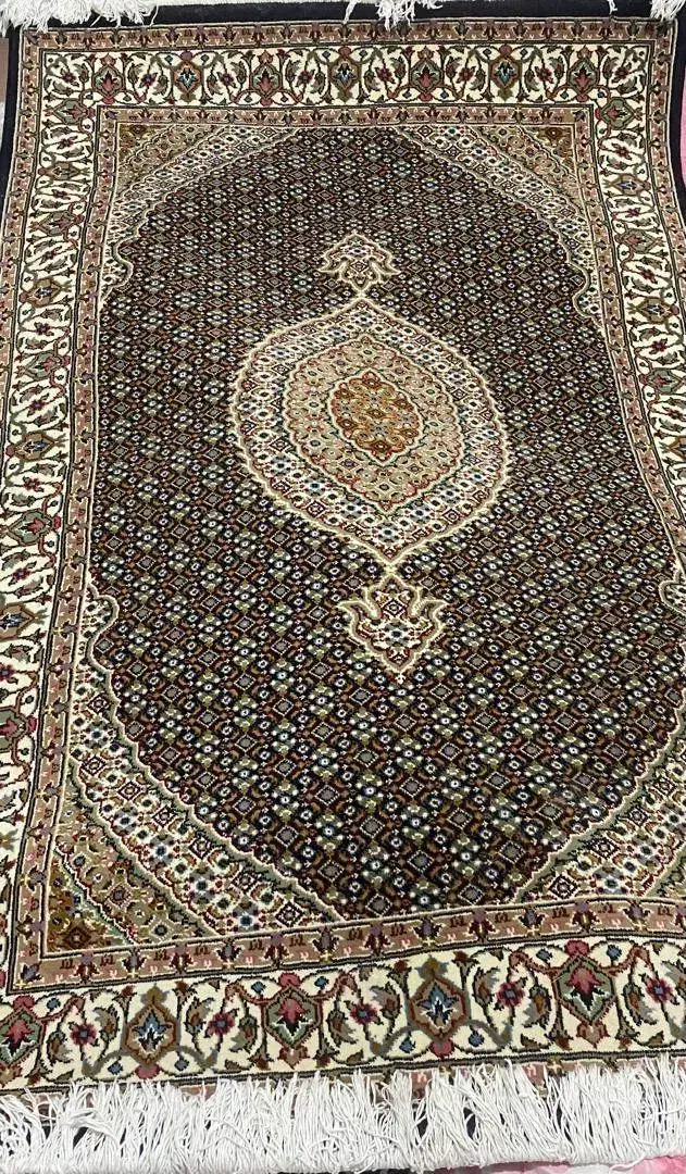 ۲ تخته فرش طرح ماهی ۶ متری و زرو نیم|فرش|اراک, |دیوار