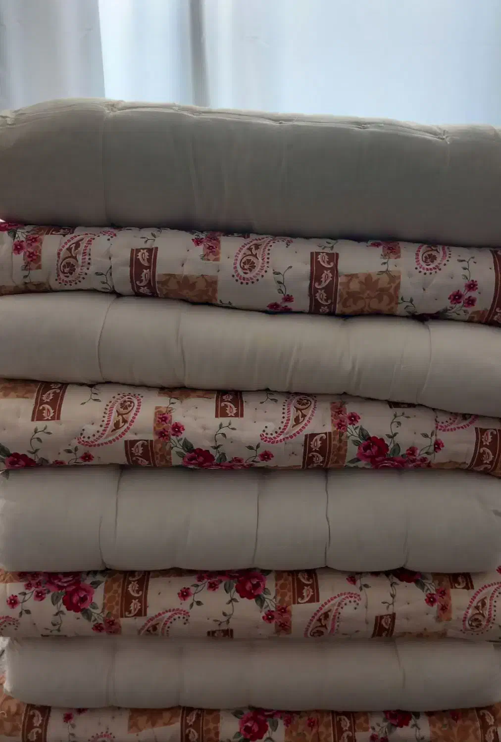 4دست لحاف نونو.|رختخواب، بالش، پتو|نسیم‌شهر, |دیوار