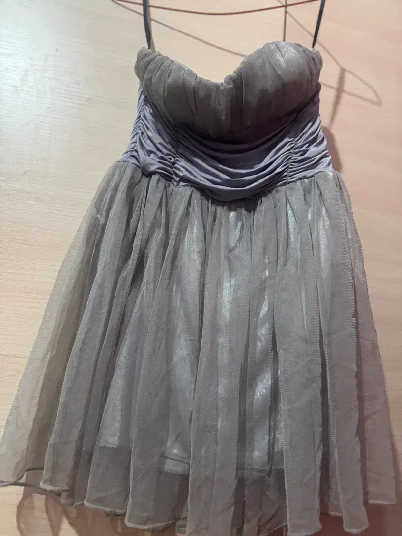 پیراهن دکلته مجلسی دخترانه|لباس|تهران, درختی|دیوار