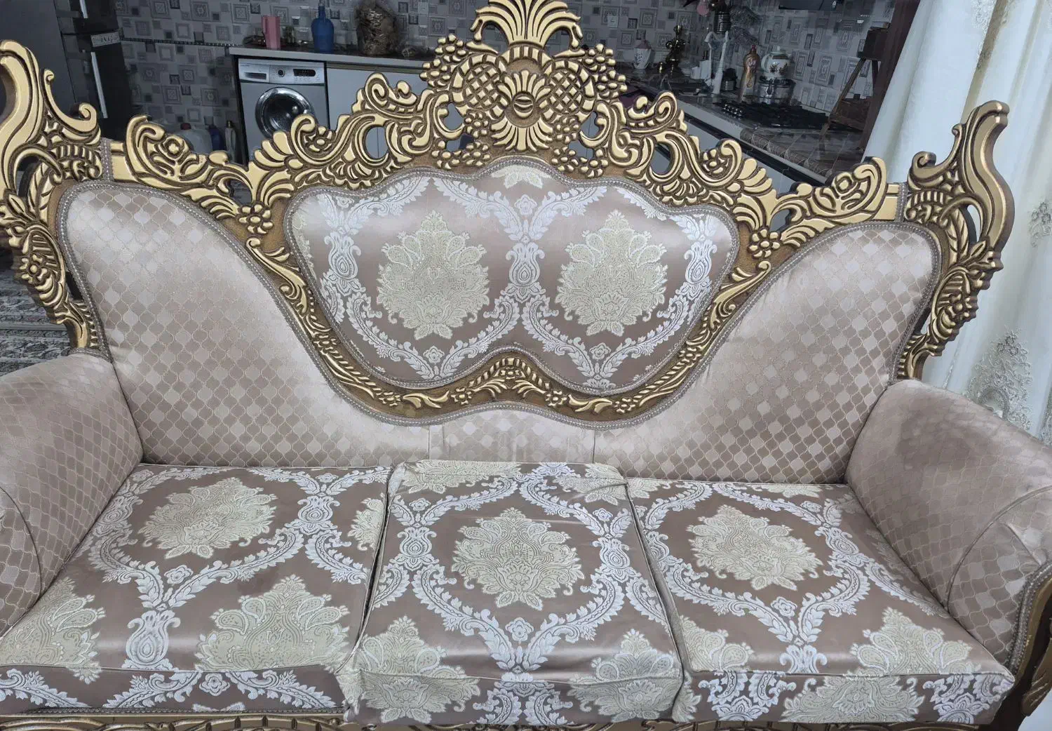 یه دست مبل ۷نفره تمیز|مبلمان خانگی و میز عسلی|میبد, |دیوار