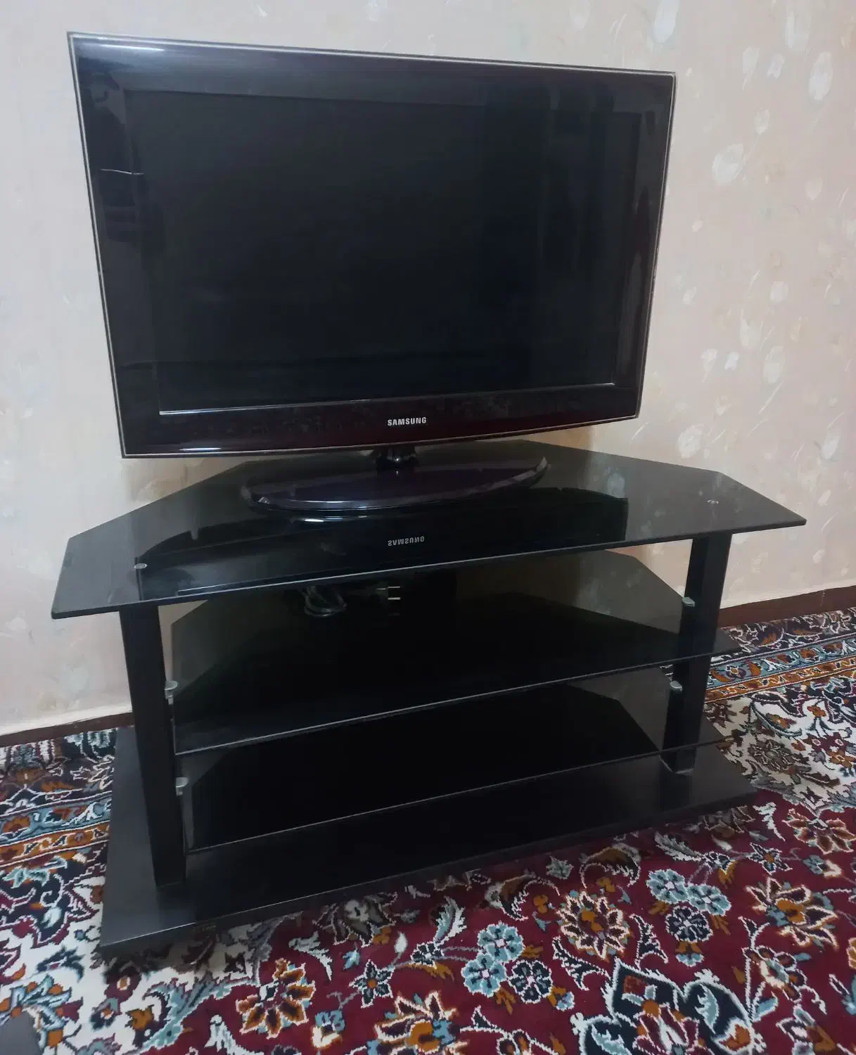 lcd 32 اینچ کار کرده در حد نو|تلویزیون و پروژکتور|اهواز, یوسفی|دیوار