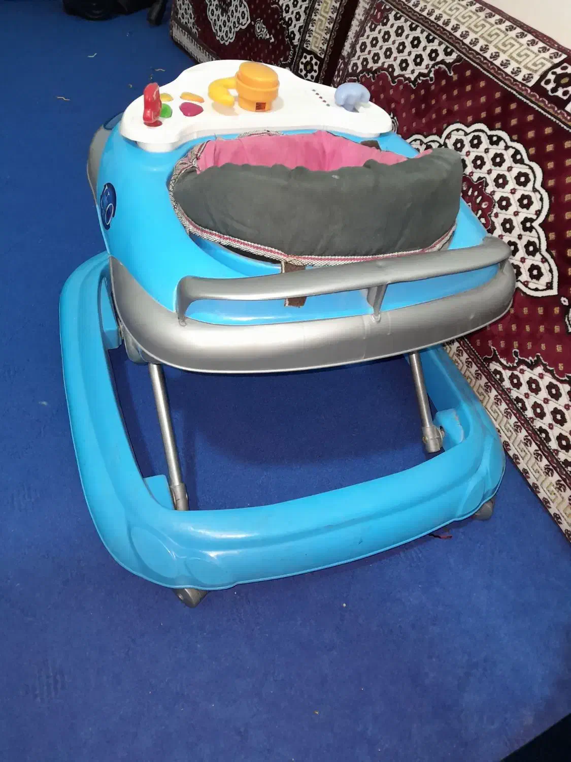 روروک|کالسکه و لوازم جانبی|جلین, |دیوار