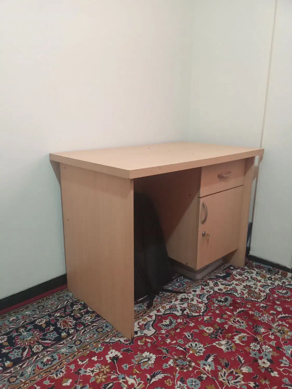 میز تحریر|میز تحریر و کامپیوتر|همدان, |دیوار