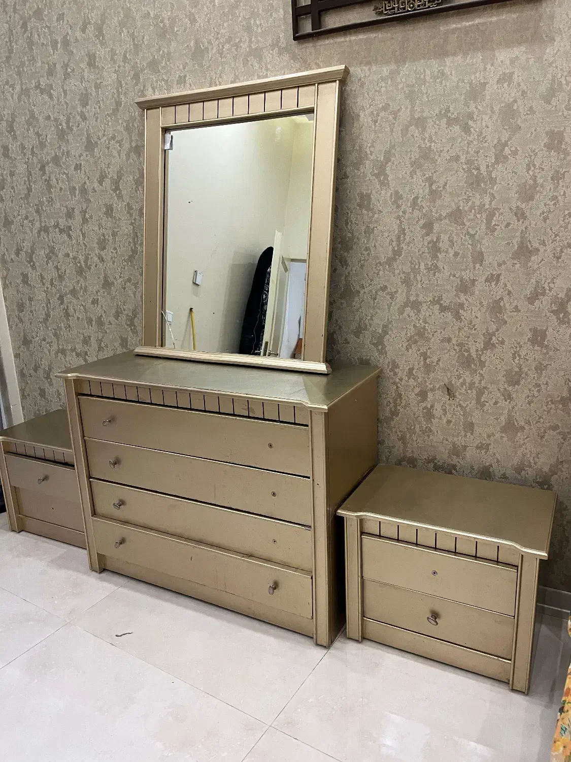 تختخواب دونفره به همراه سرویس خواب|تخت و سرویس خواب|قزوین, |دیوار