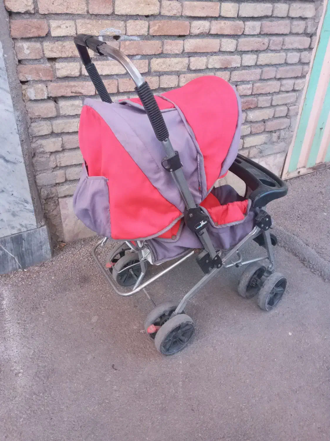 کالسکه|کالسکه و لوازم جانبی|بروجرد, |دیوار