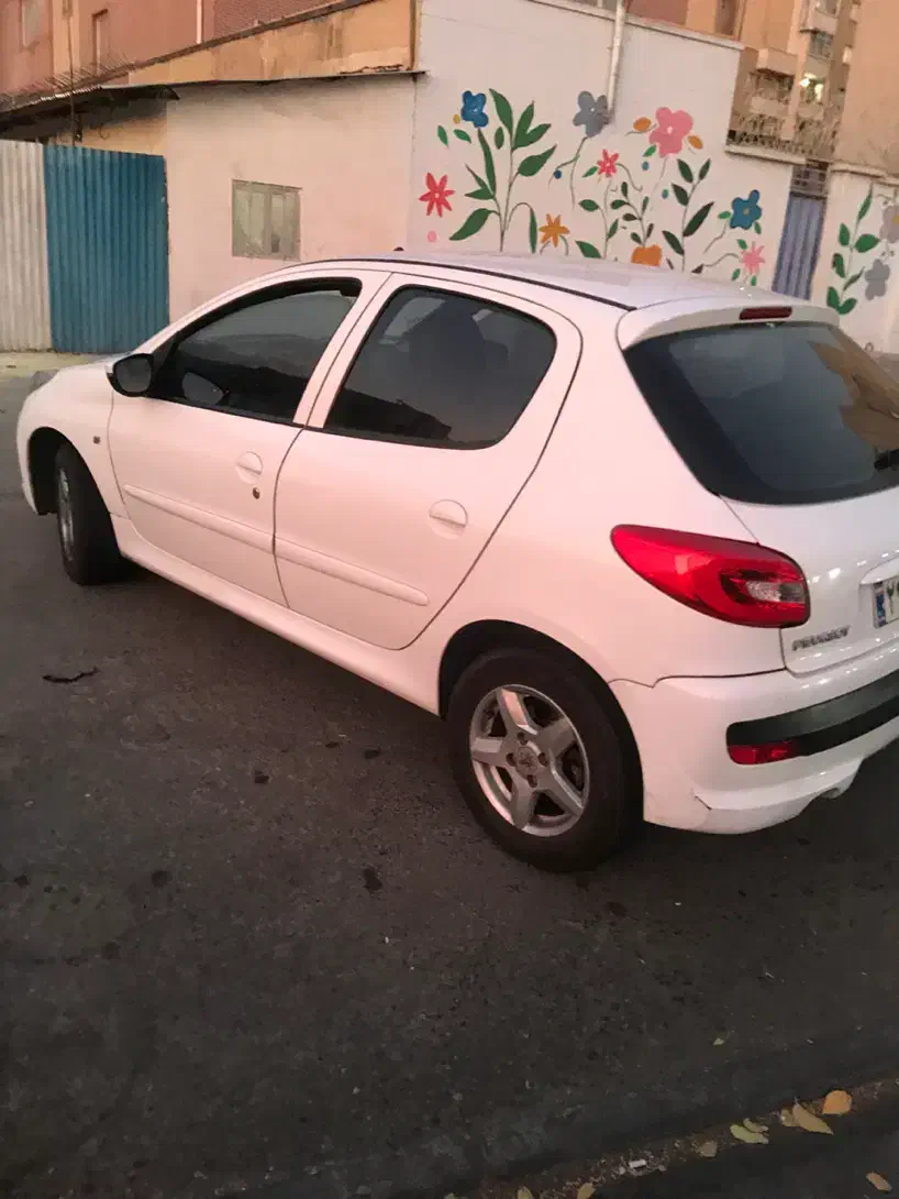 ۲۰۷ اتوماتیک ۹۶ بیرنگ کم کارکرد|خودرو سواری و وانت|تهران, دارآباد|دیوار