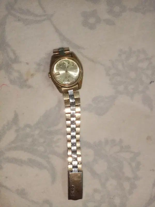 سیکو زنانه قدیمی|ساعت|شیراز, شهرک ترکان|دیوار