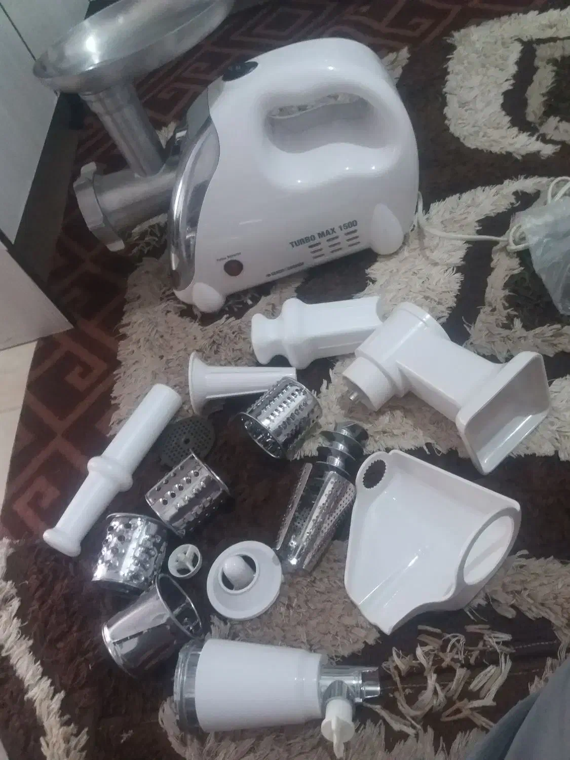 چرخ گوشت|سایر لوازم برقی|رباطکریم, رباطکریم|دیوار