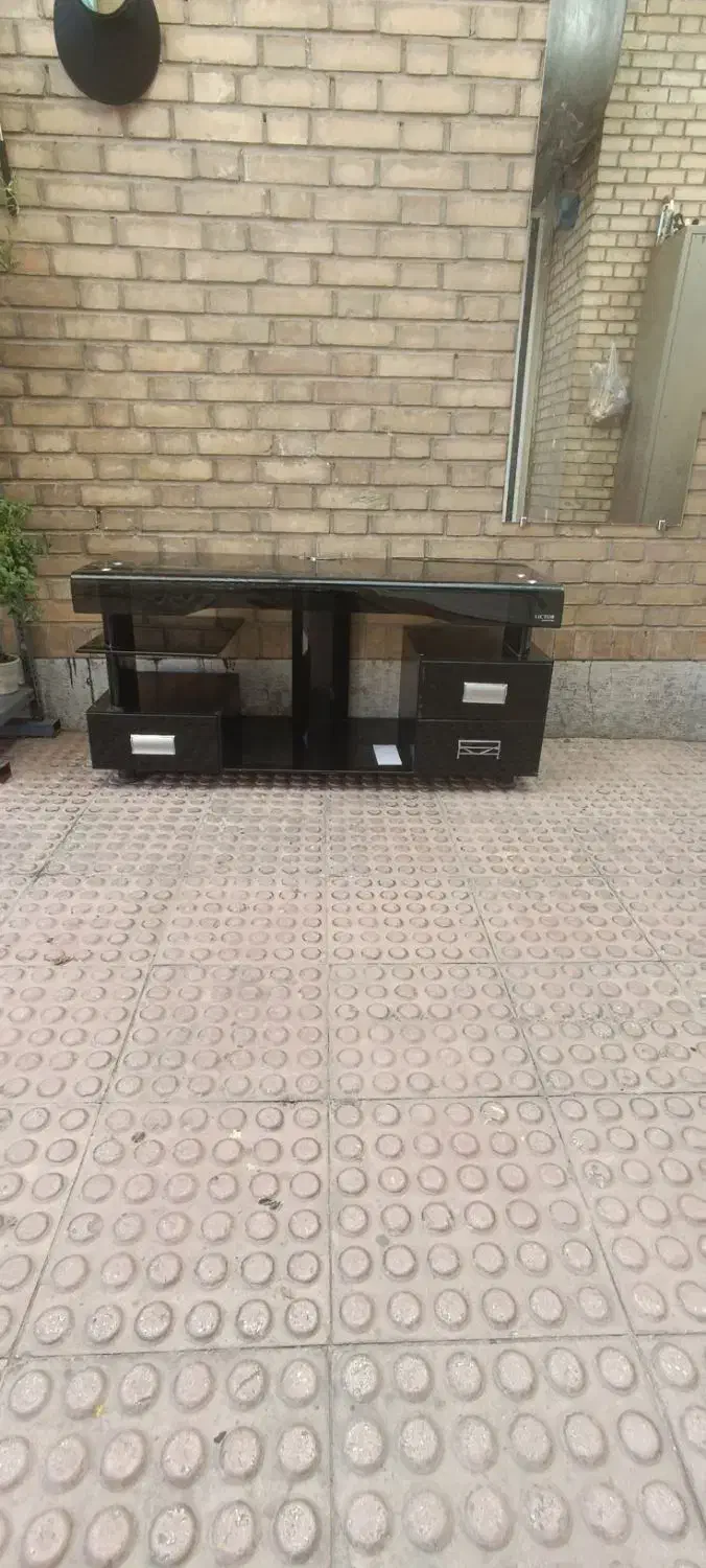 میز تلویزیون شیشه ای|میز تلویزیون|کرج, ساسانی (قلمستان)|دیوار