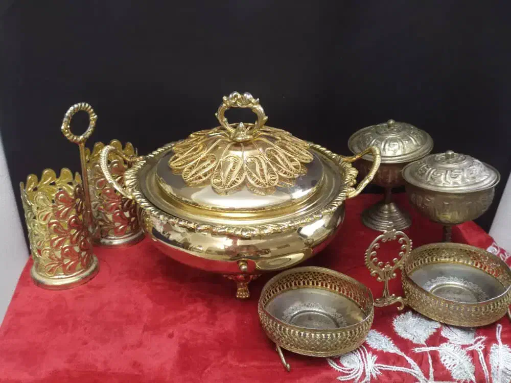 ظروف برنجی کهنه قدیمی|صنایع دستی و سایر لوازم تزئینی|تهران, فردوس|دیوار