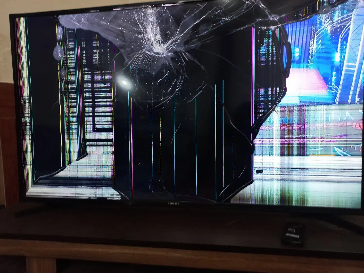 تلوزیون|تلویزیون و پروژکتور|شیراز, دست خضر|دیوار