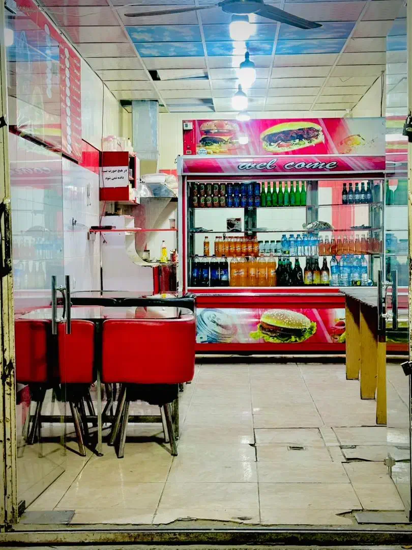 فروش مغازه ساندویچی سرقفلی با وسایل|فروش مغازه و غرفه|سراوان, |دیوار