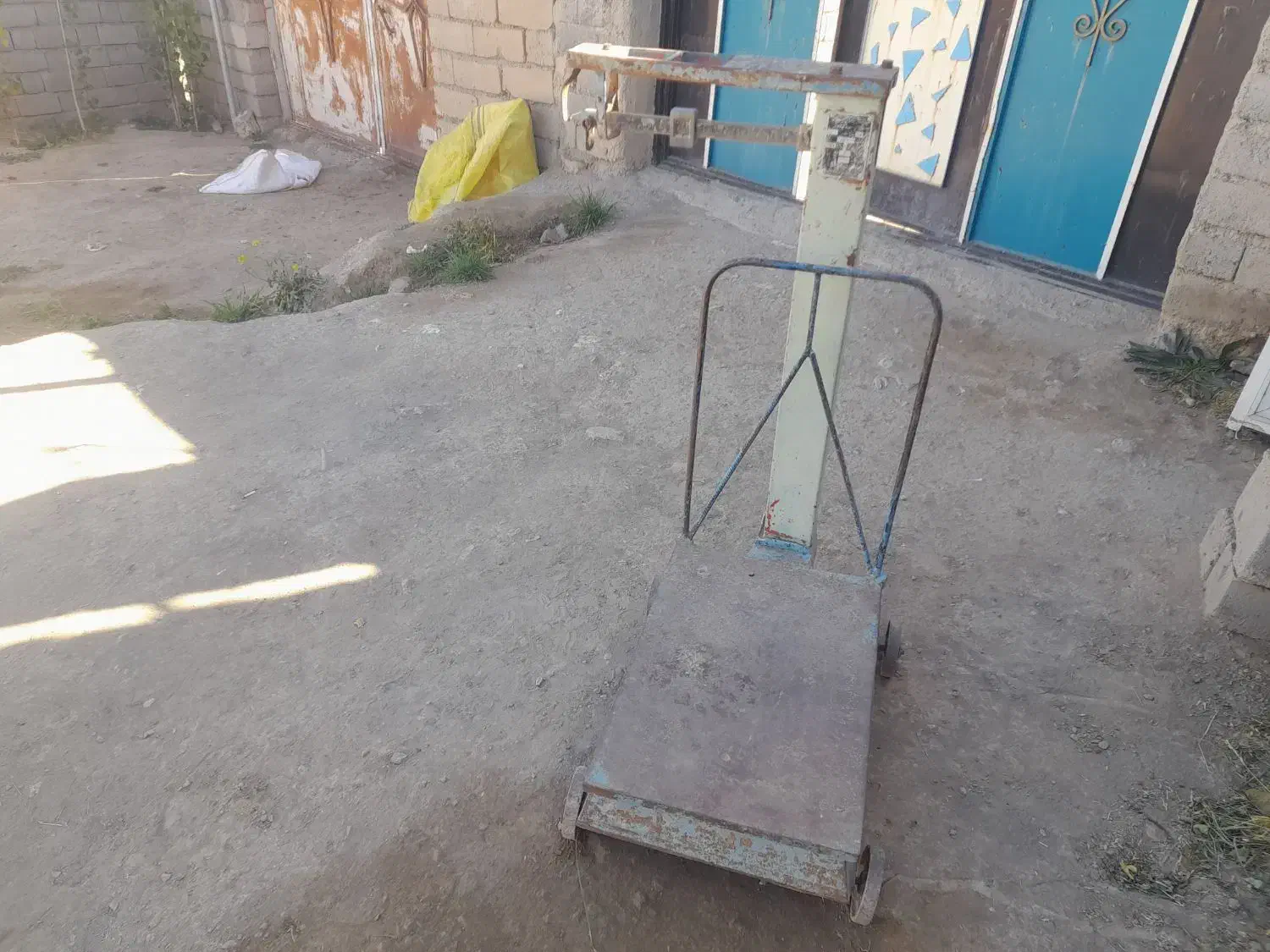 باسکول سالم سنگها موجود ۳۰۰ کیلوی|ماشین‌آلات صنعتی|هشترود, |دیوار