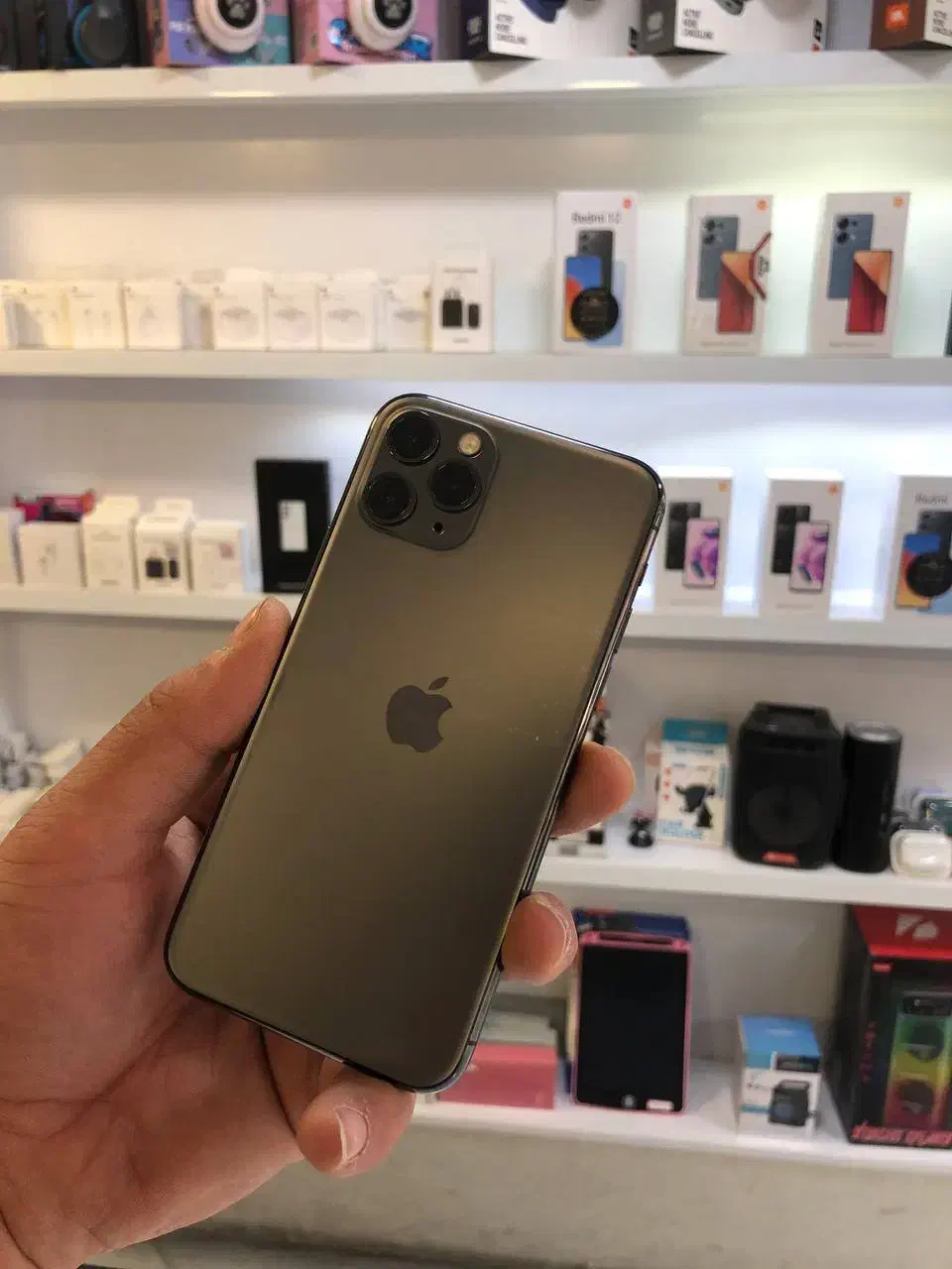 ip11پرو|موبایل|اندیشه, اندیشه فاز ۱|دیوار