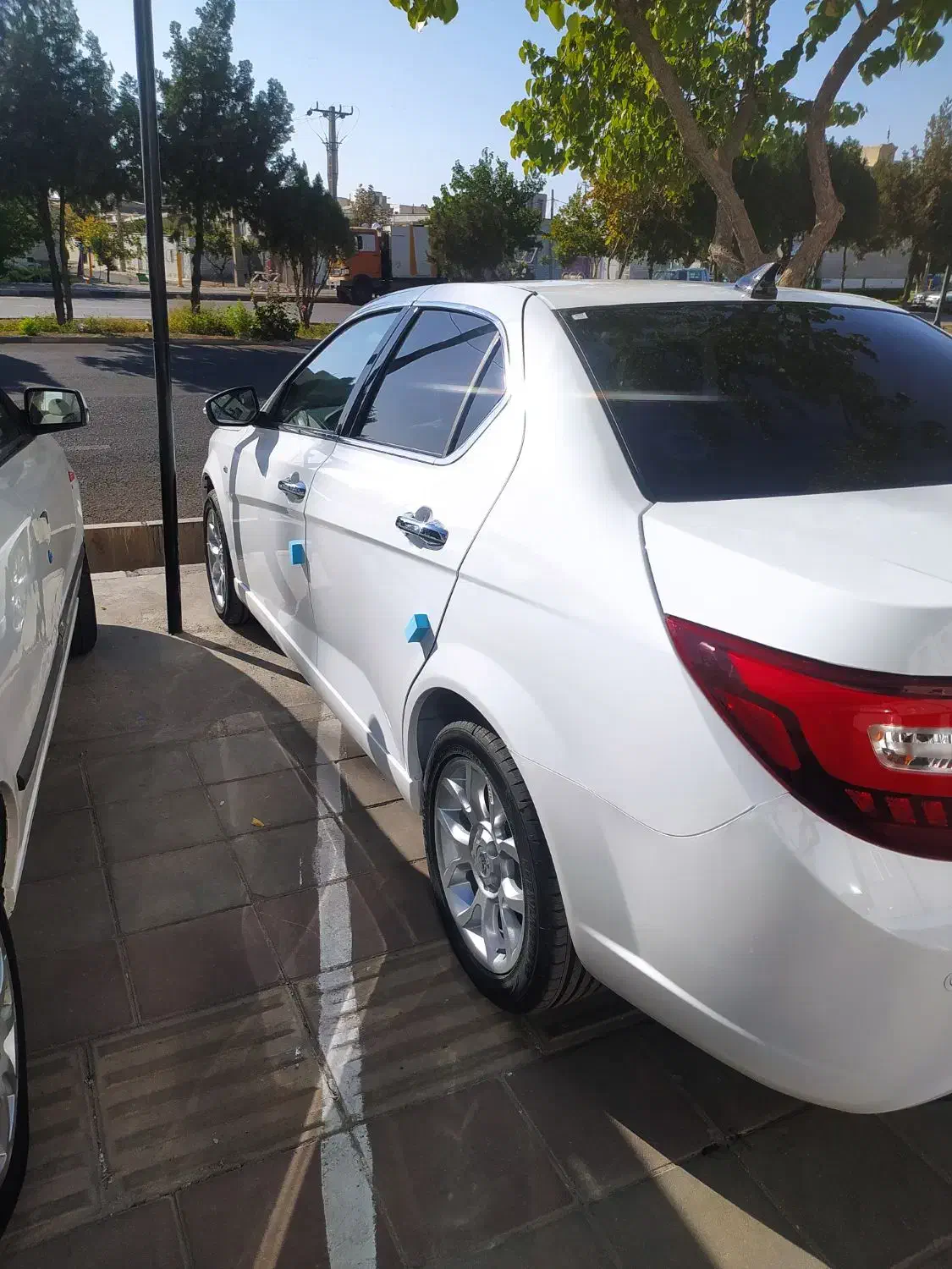 دنا پلاس اتوماتیک آپشنال خشک ۱۴۰۴|خودرو سواری و وانت|زنجان, |دیوار