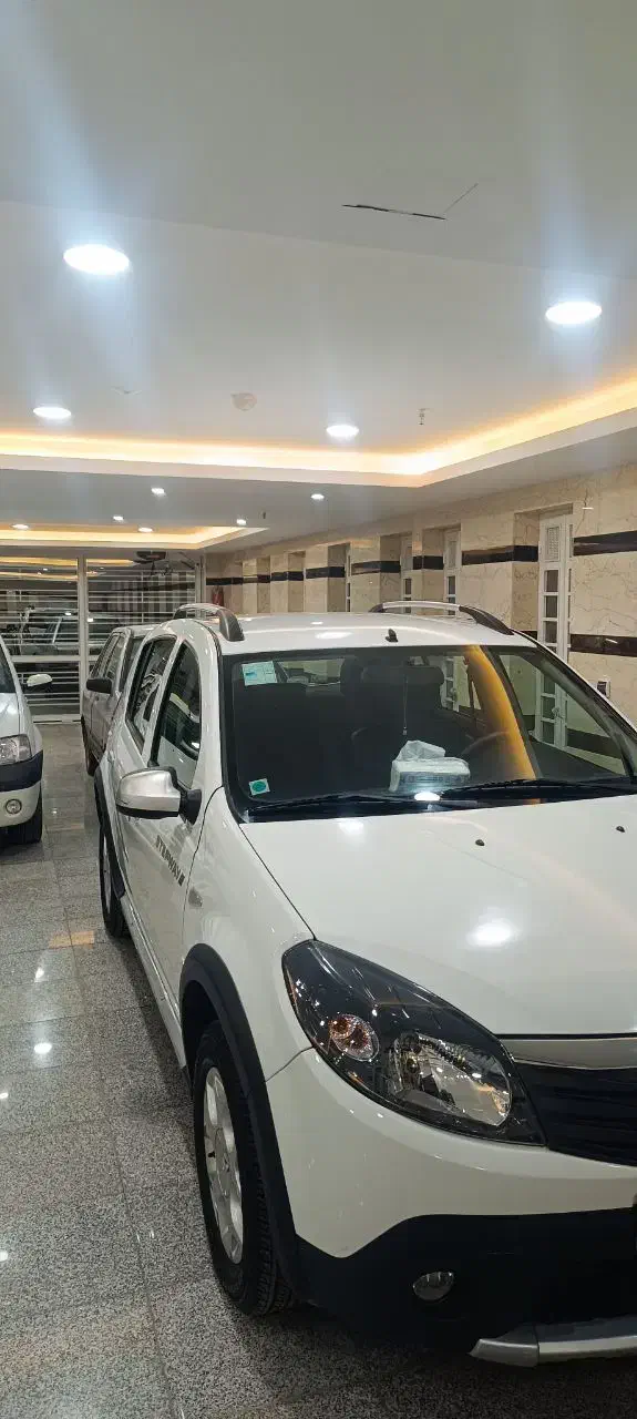 ساندرو استپ وی دنده کم کار واقعی|خودرو سواری و وانت|همدان, |دیوار