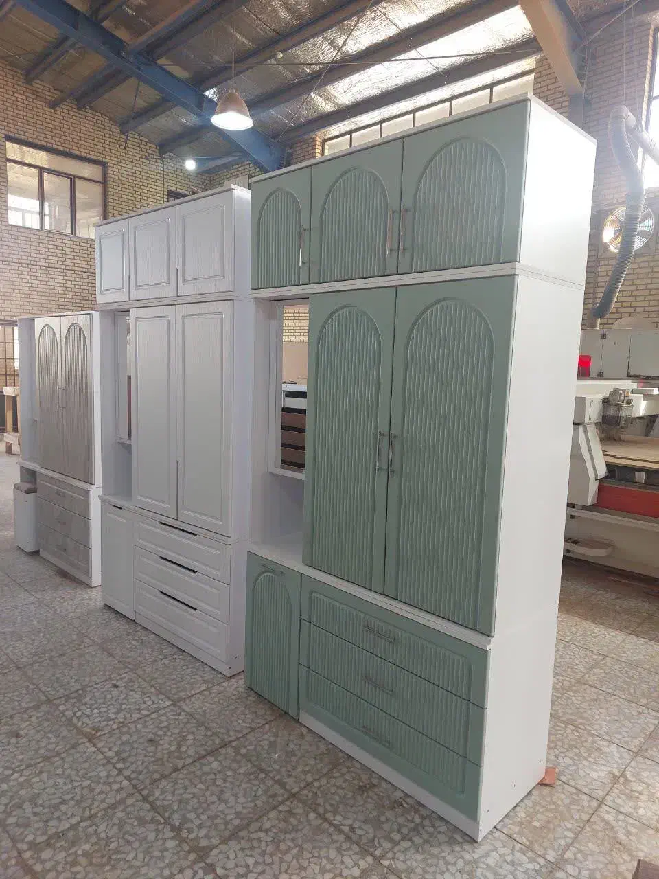 کمد میز آرایش دار|جاکفشی، کمد، دراور|قم, شاه ابراهیم|دیوار