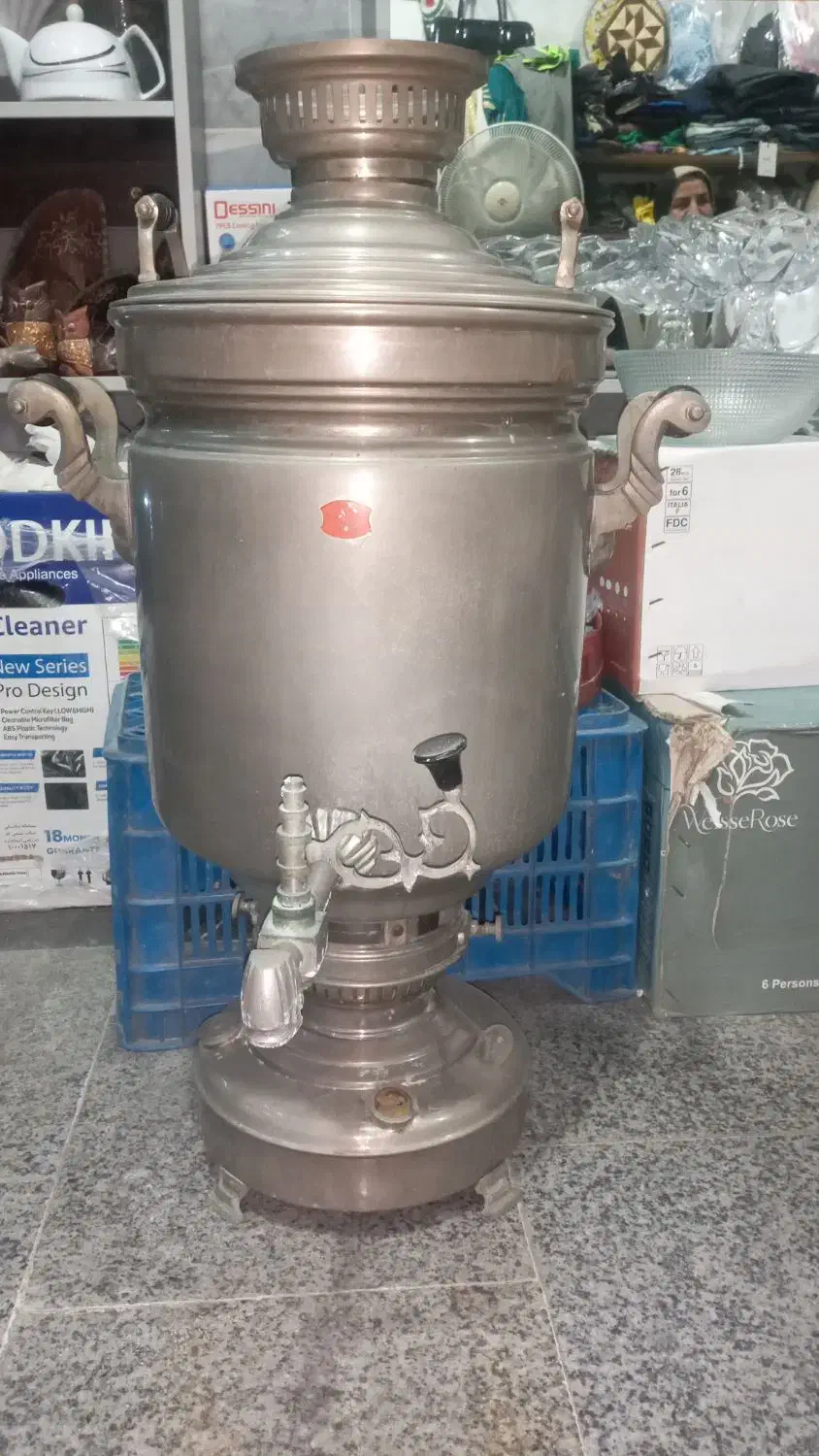 سماور بزرگ مجلسی|سماور، چای‌ساز، قهوه‌ساز|ساری, |دیوار