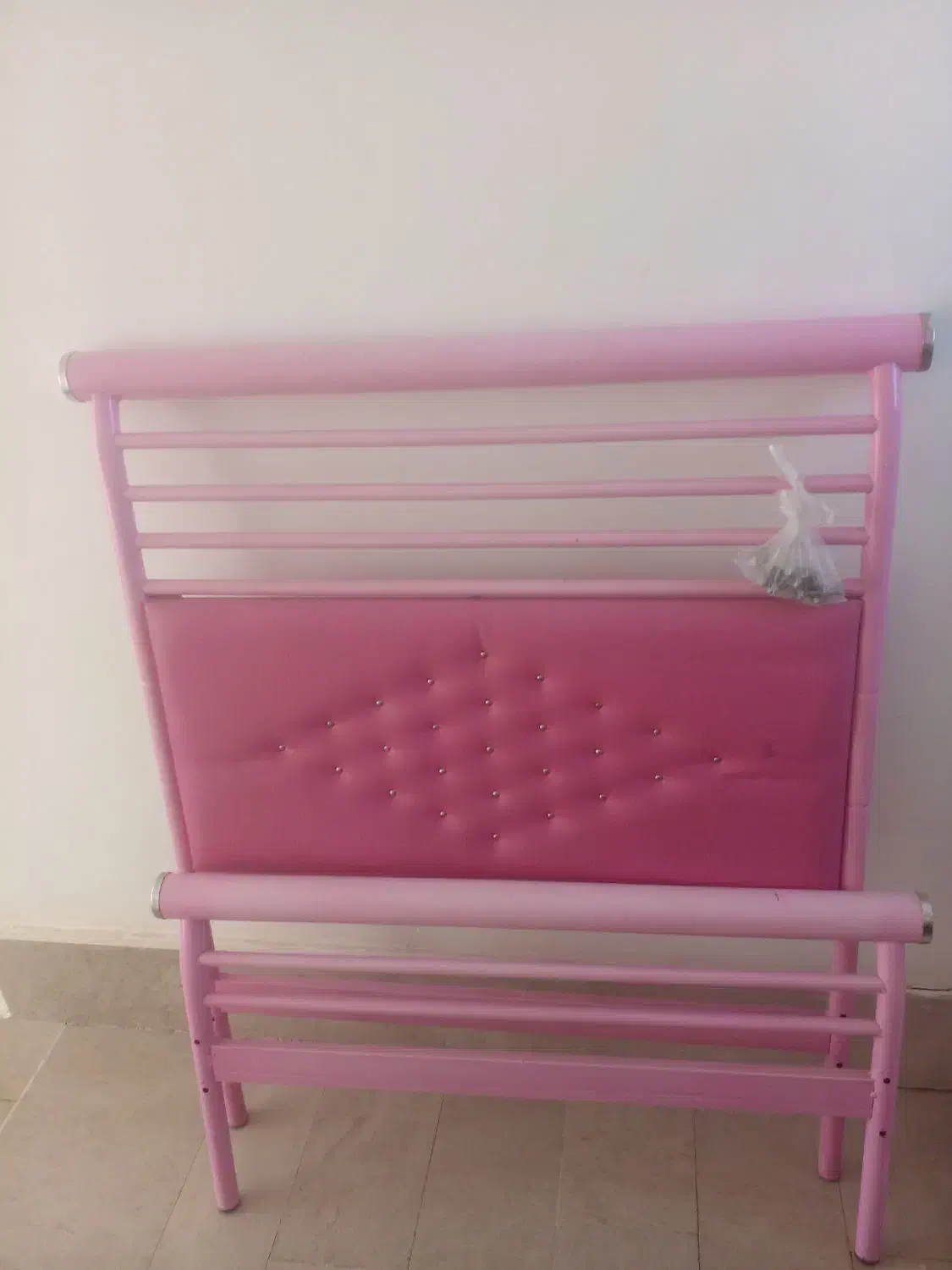 ۲ عدد تختواب یک نفره بازیزه|تخت و سرویس خواب|خوی, |دیوار