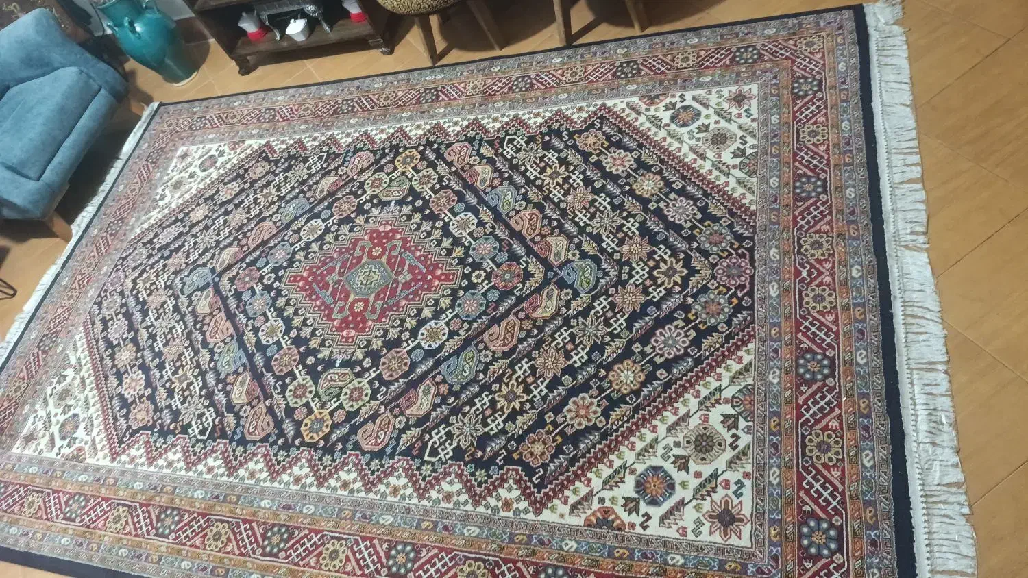 فرش ماشینی۲تا|فرش|شیراز, شهرک مهدیه|دیوار