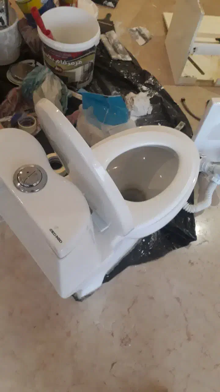 توالت فرنگی در حد نو|لوازم سرویس بهداشتی|تهران, زرکش|دیوار