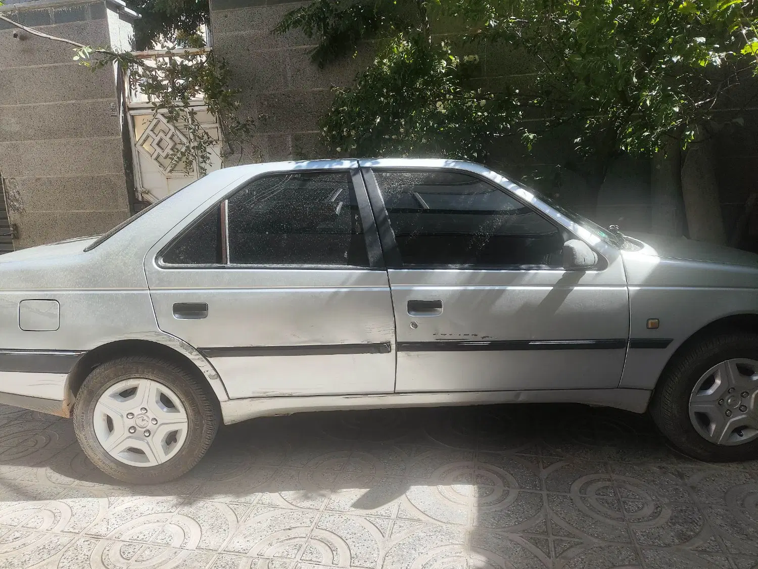 405 GLX بنزینی|خودرو سواری و وانت|الیگودرز, |دیوار