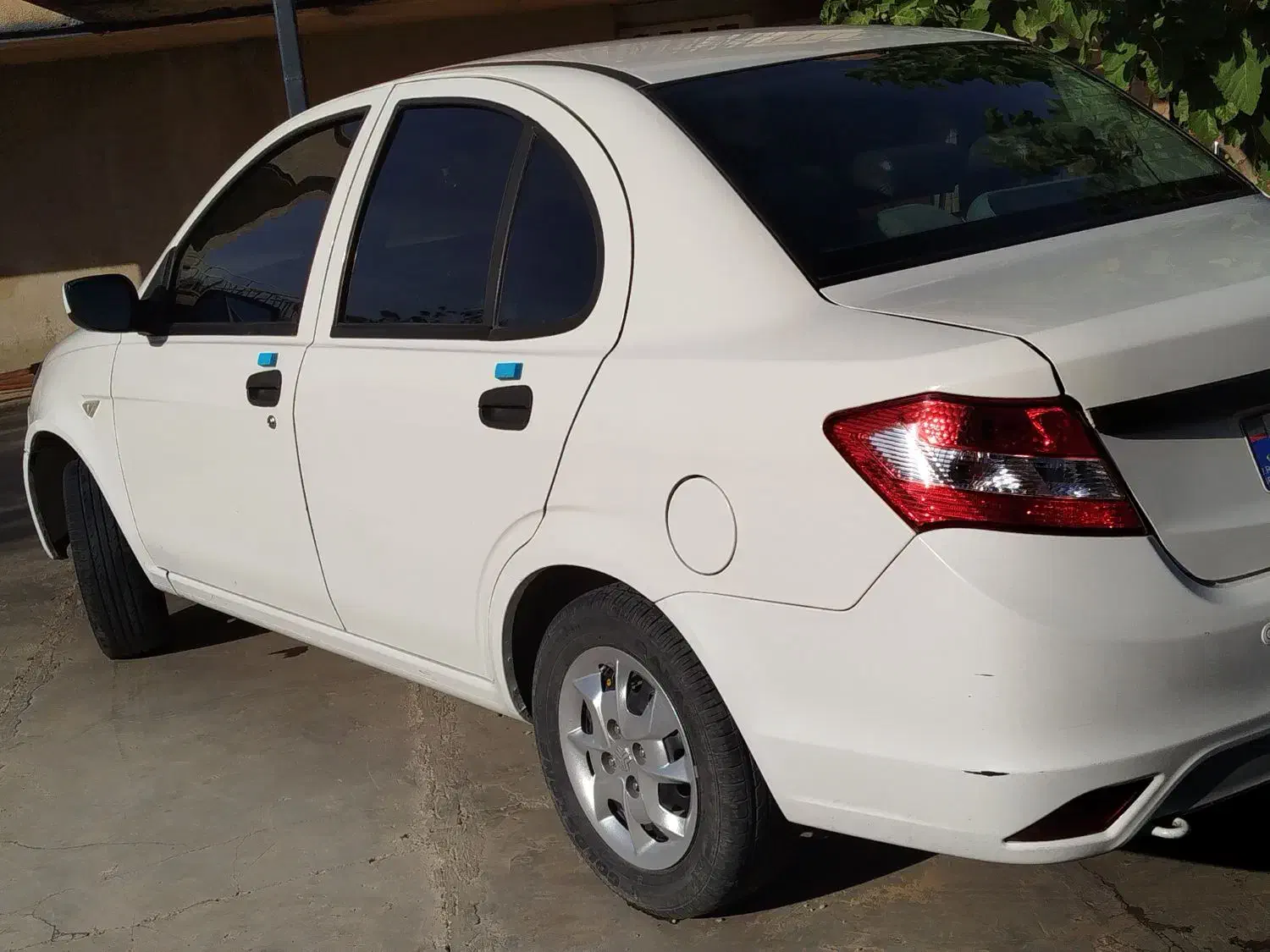 ساینا مدل 99 تمیز درحد صفر|خودرو سواری و وانت|شیراز, قلات|دیوار