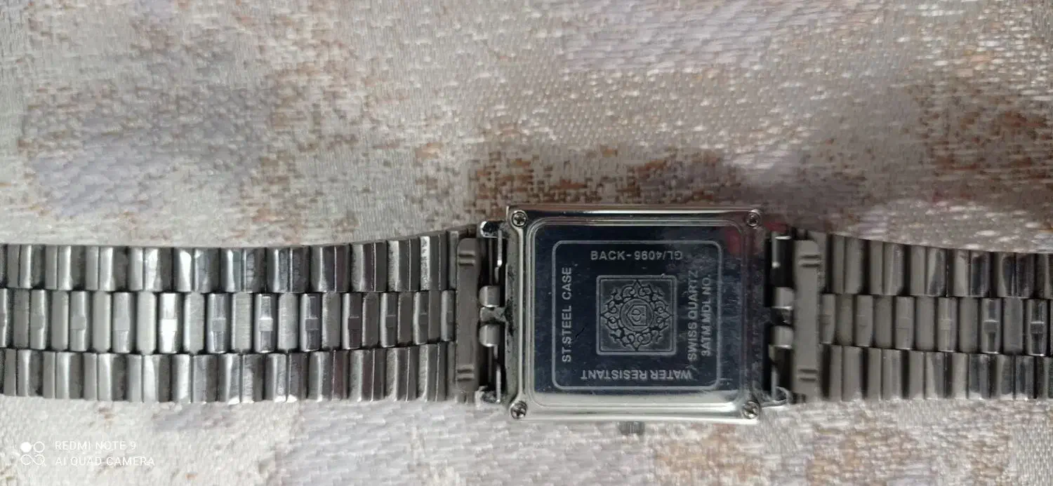 ساعت|ساعت|جهرم, |دیوار