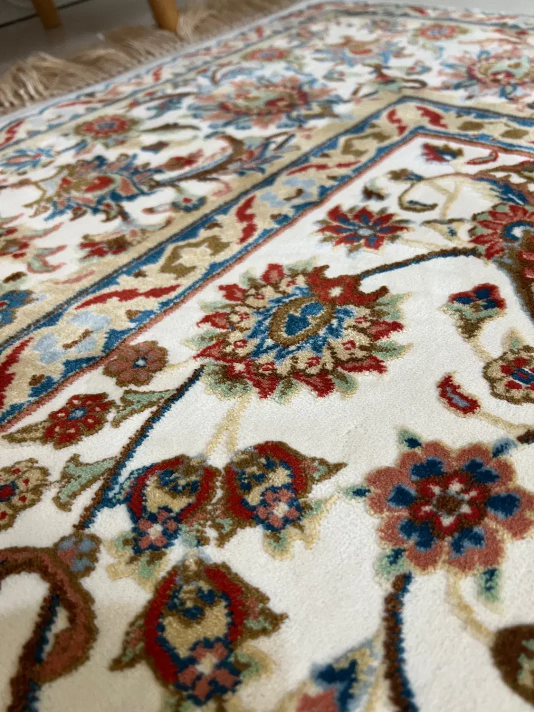 فرش ماشینی رادین اصفهان ۱در ۳ برای راهرو گل برجسته|فرش|بندرعباس, |دیوار